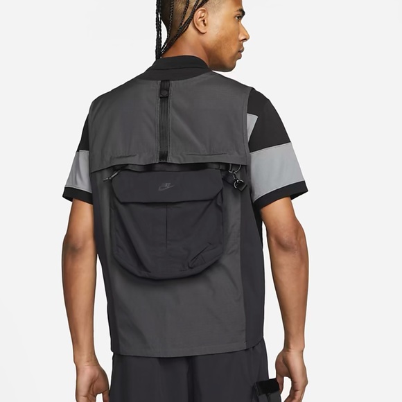 Nike Tech Pack Unlined Vest - Picture 2 of 9